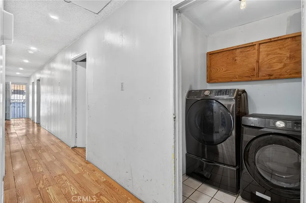 1139 E 82nd, Los Angeles, California 90001 home-pic-27